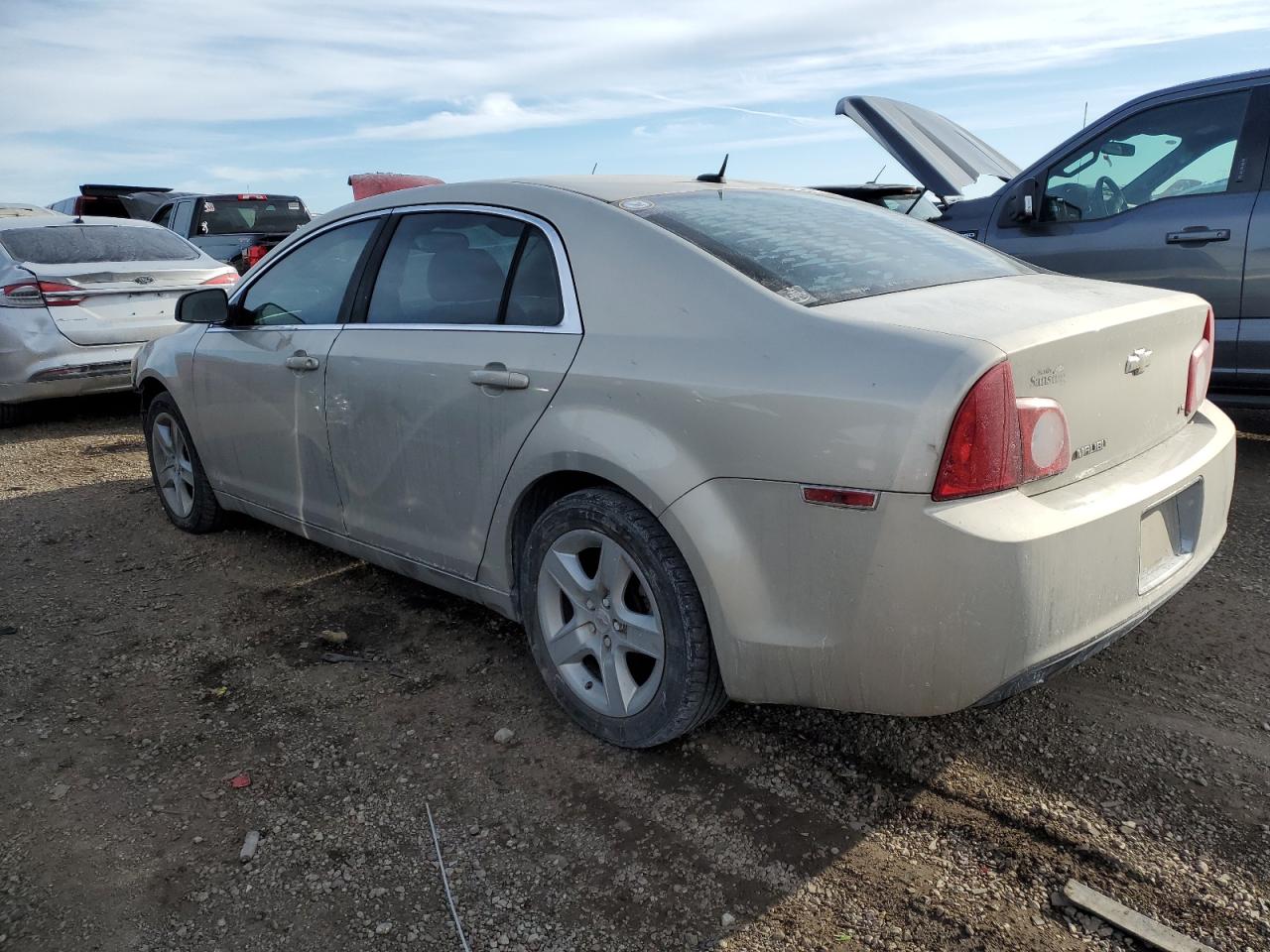 2009 Chevrolet Malibu - Image 2