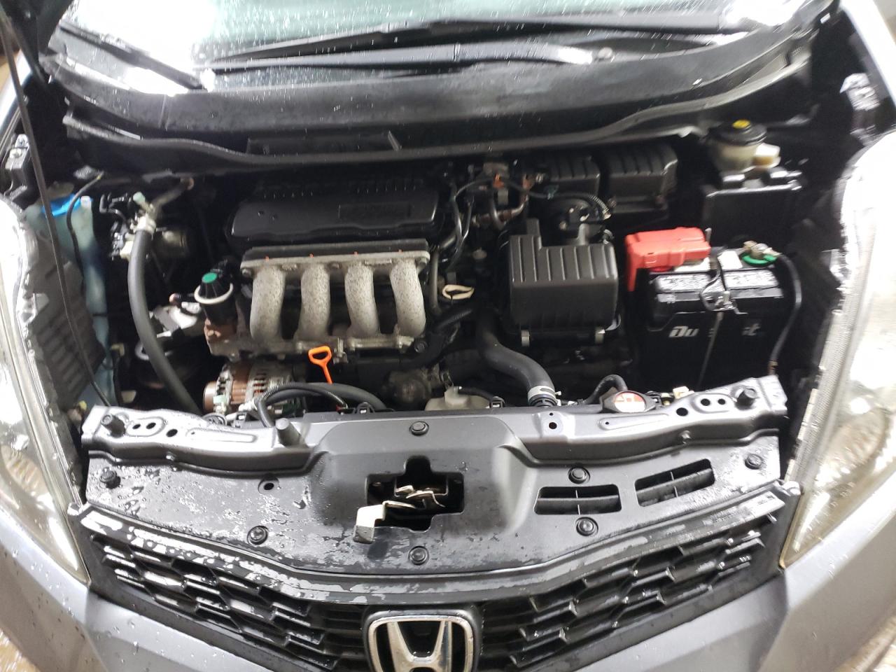 2013 Honda Fit - Image 11