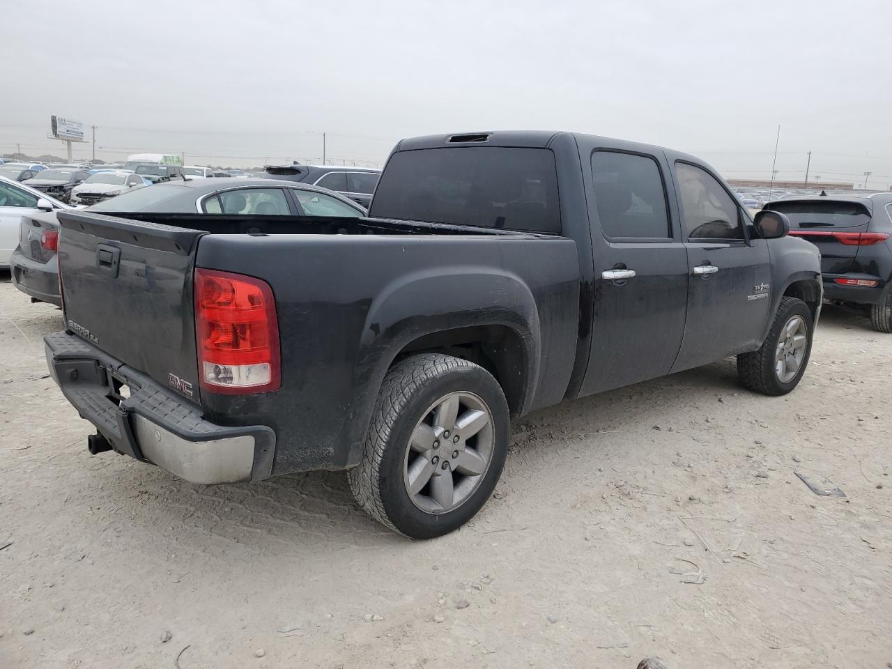 2013 GMC Sierra - Image 3