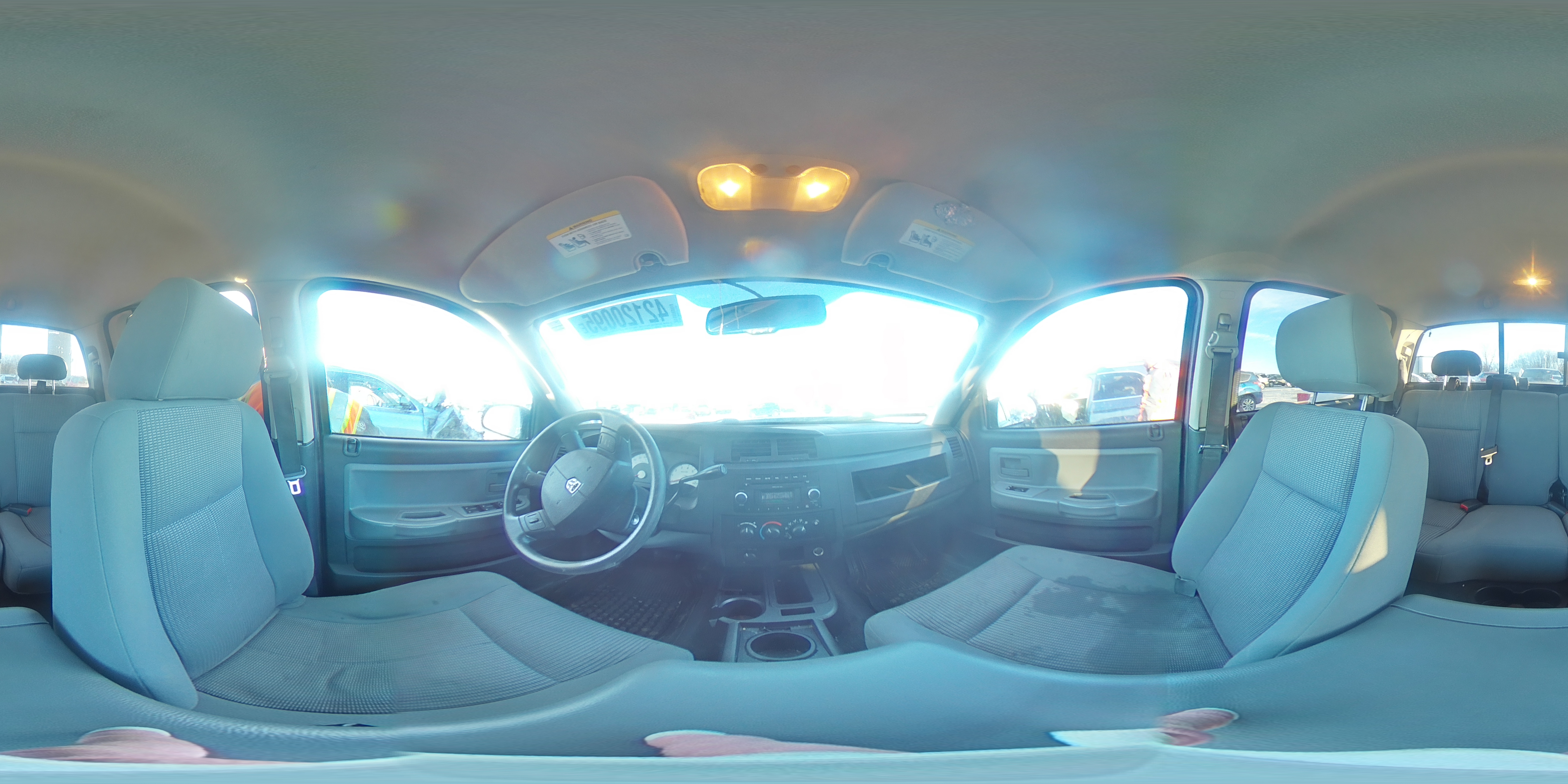 2010 Dodge Dakota - Image 13