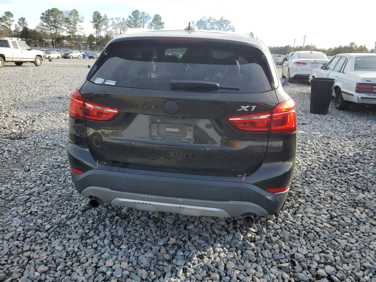 2017 BMW X1 - Image 6