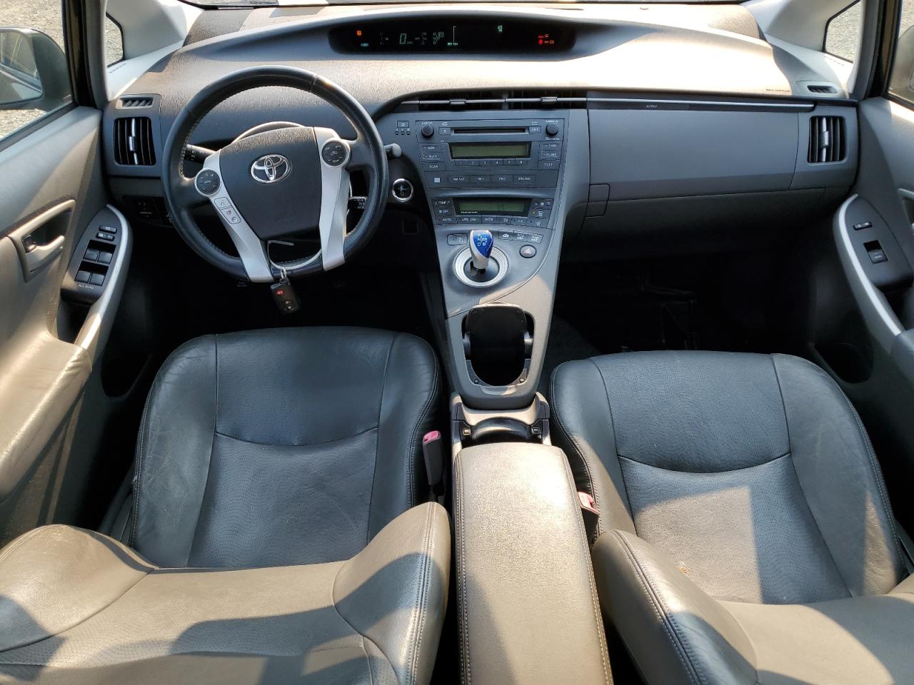 2010 Toyota Prius - Image 8