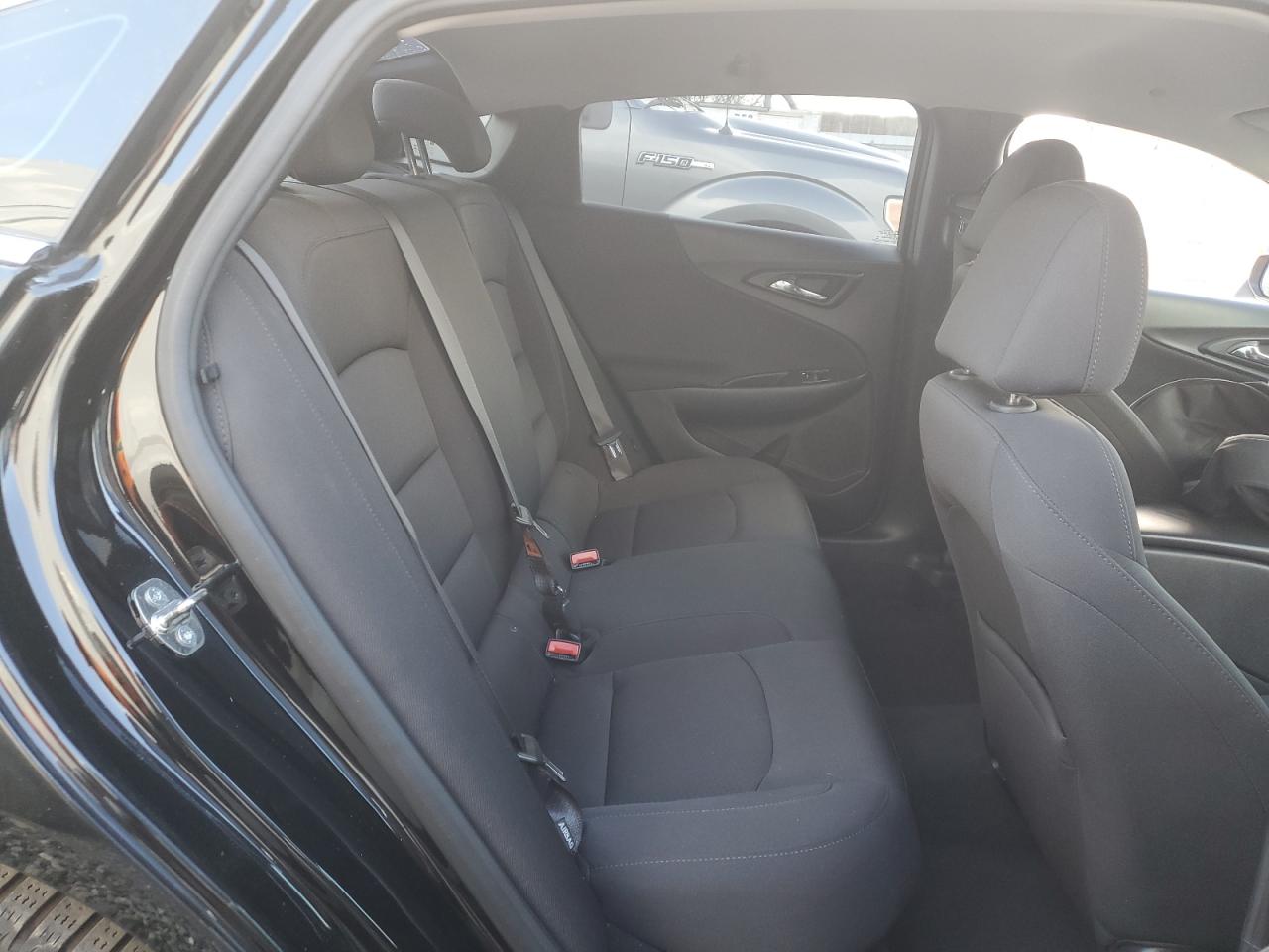 2019 Chevrolet Malibu - Image 10