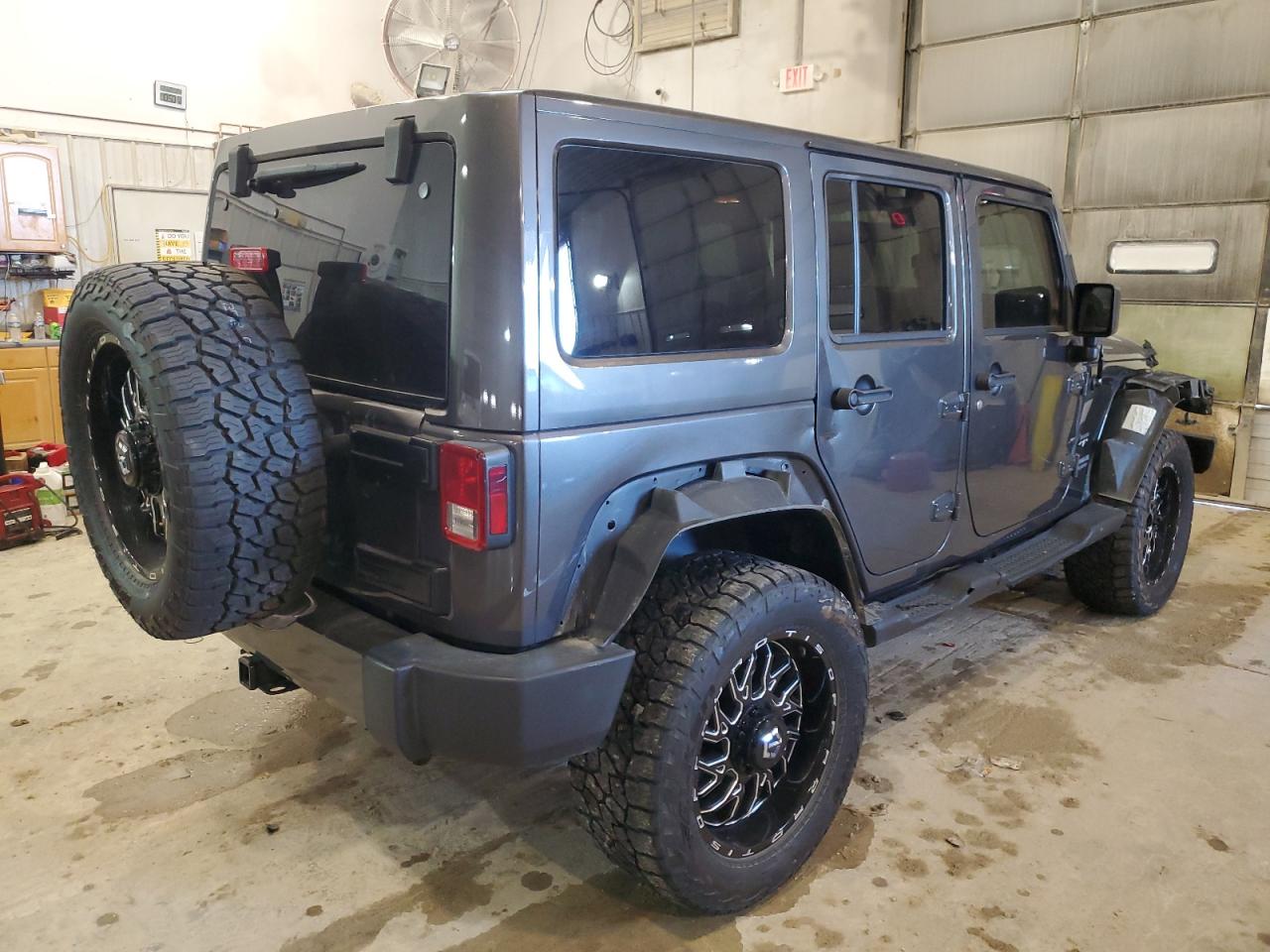2016 Jeep Wrangler - Image 3