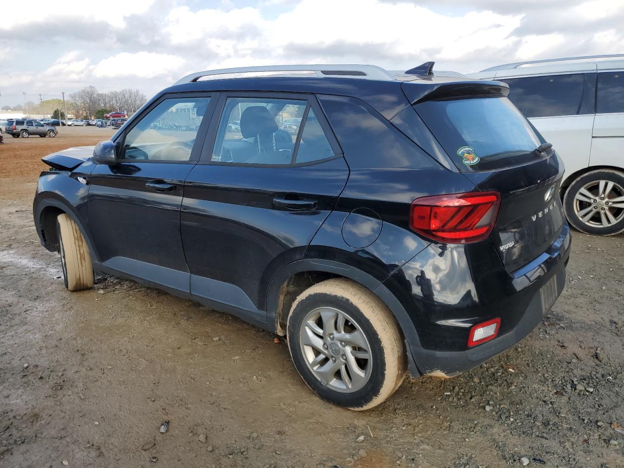 2020 Hyundai Venue - Image 2