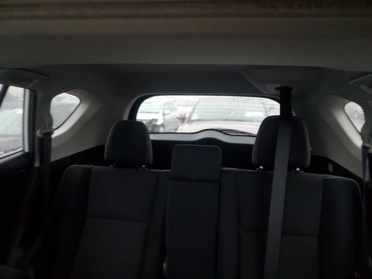 2017 Toyota RAV 4 - Image 10
