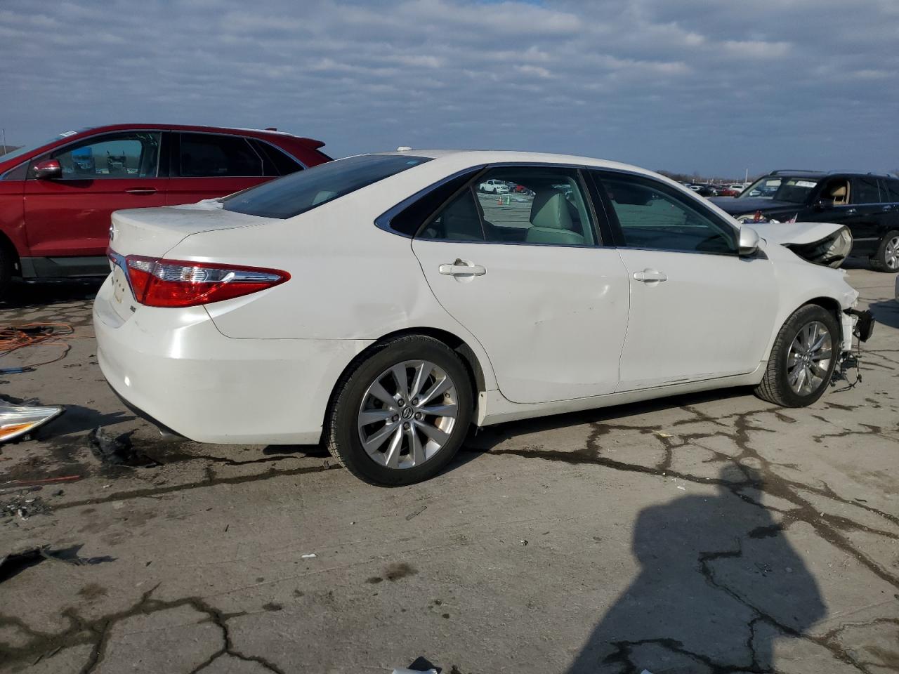 2015 Toyota Camry - Image 3