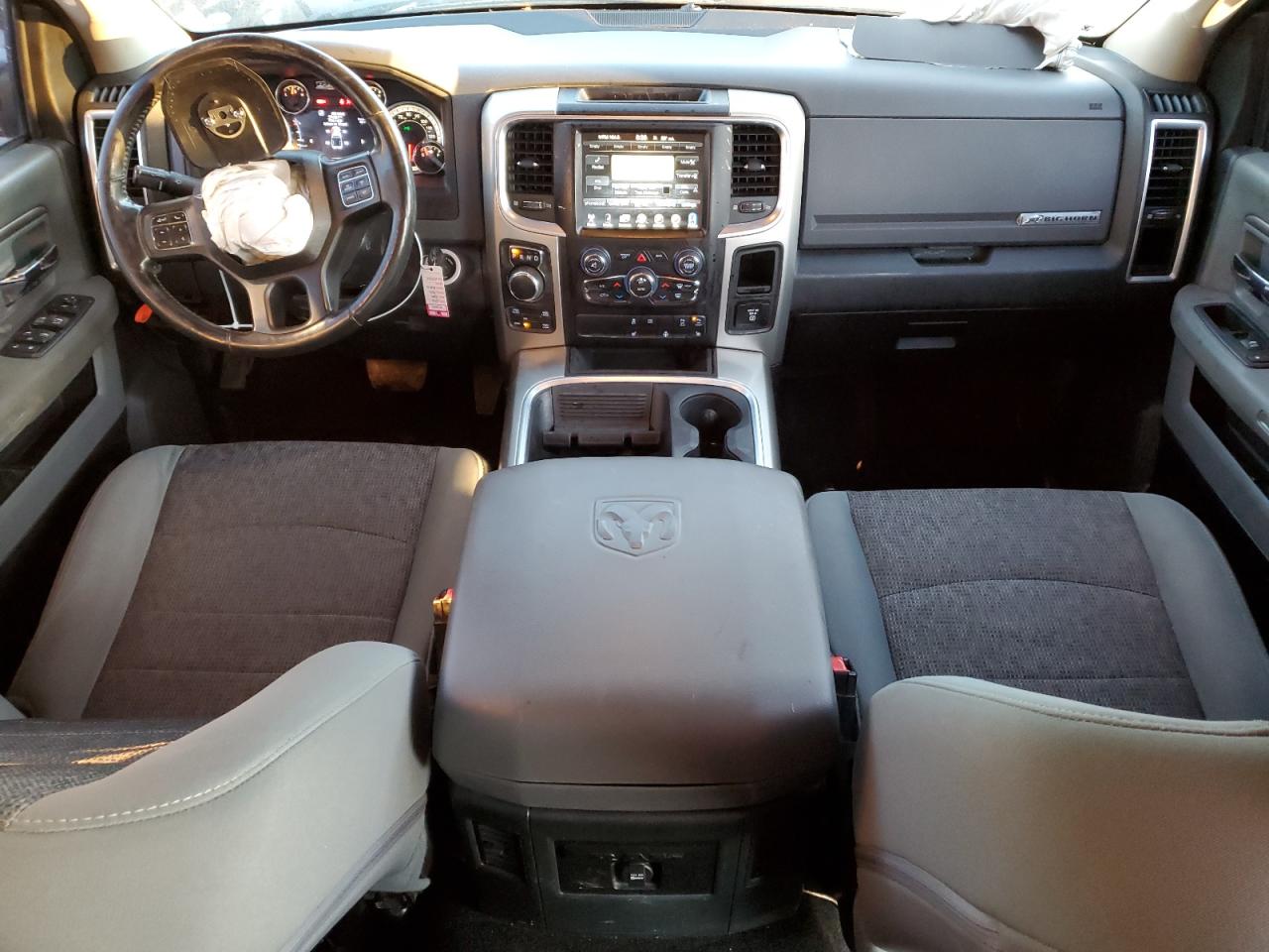 2016 RAM 1500 - Image 8