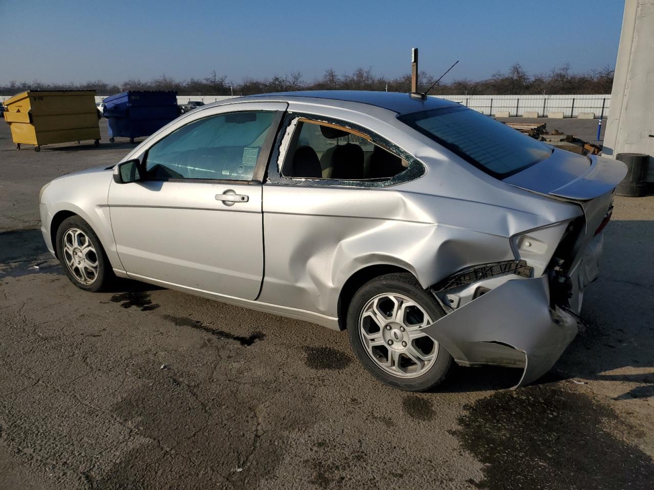 2009 Ford Focus - Image 2