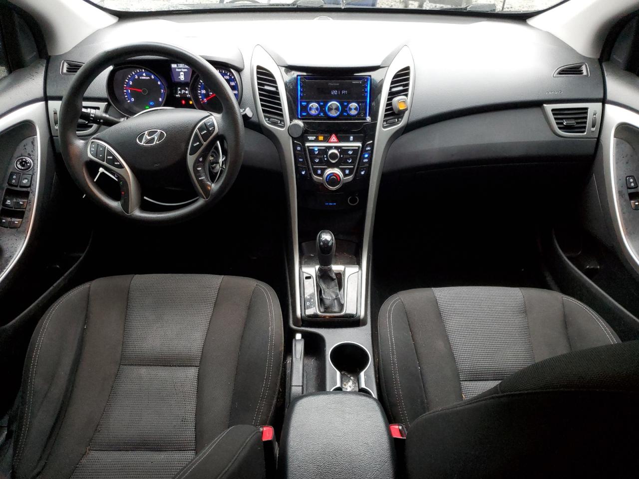 2014 Hyundai Elantra - Image 8