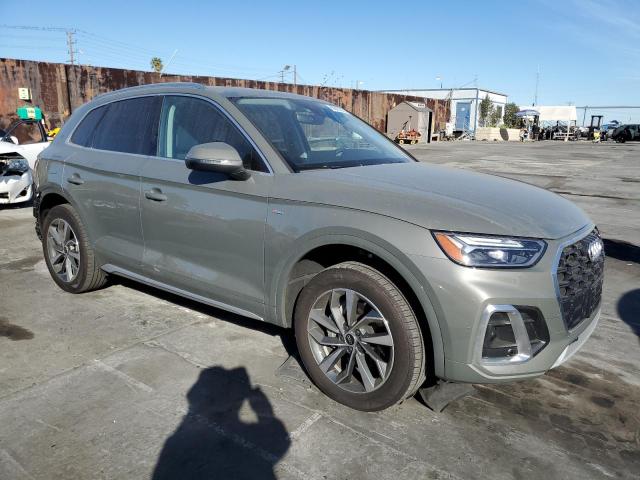  AUDI Q5 2023 Зеленый
