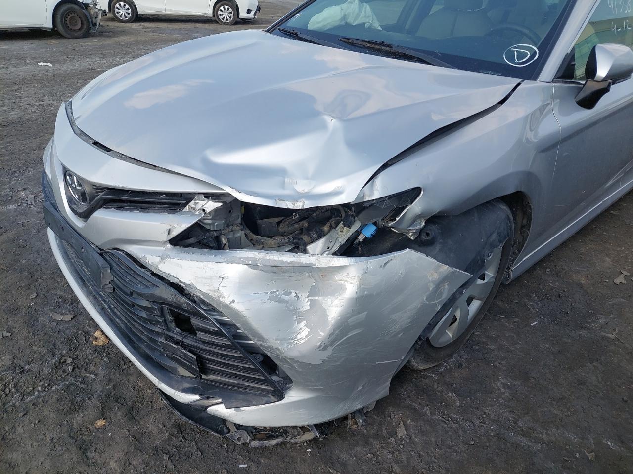 JTNBF9HK0J3007656 - 2018 Toyota Camry - #41358395