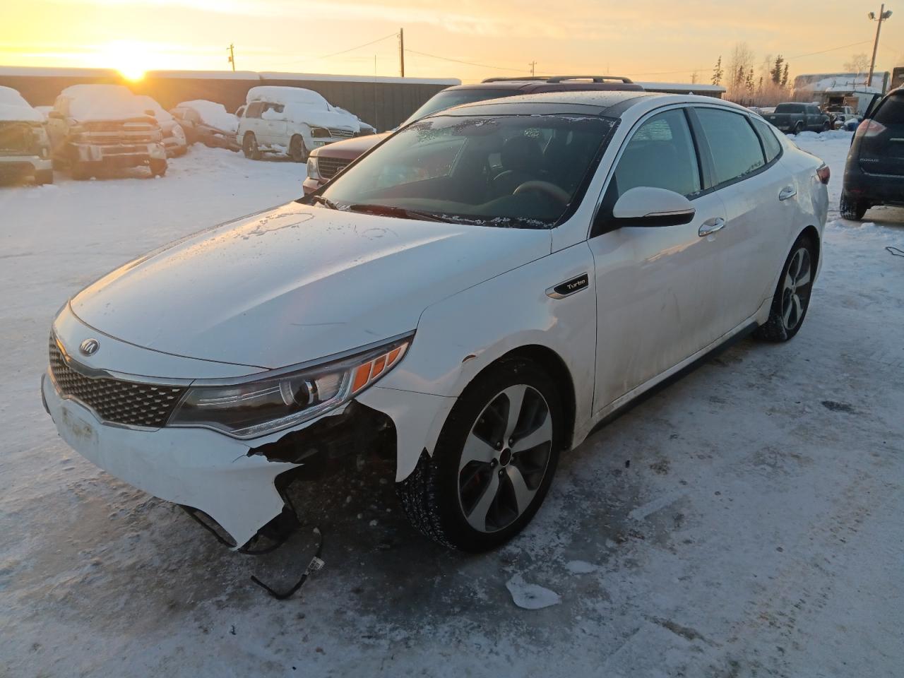 VIN 5XXGW4L24GG015109 2016 KIA OPTIMA no.1