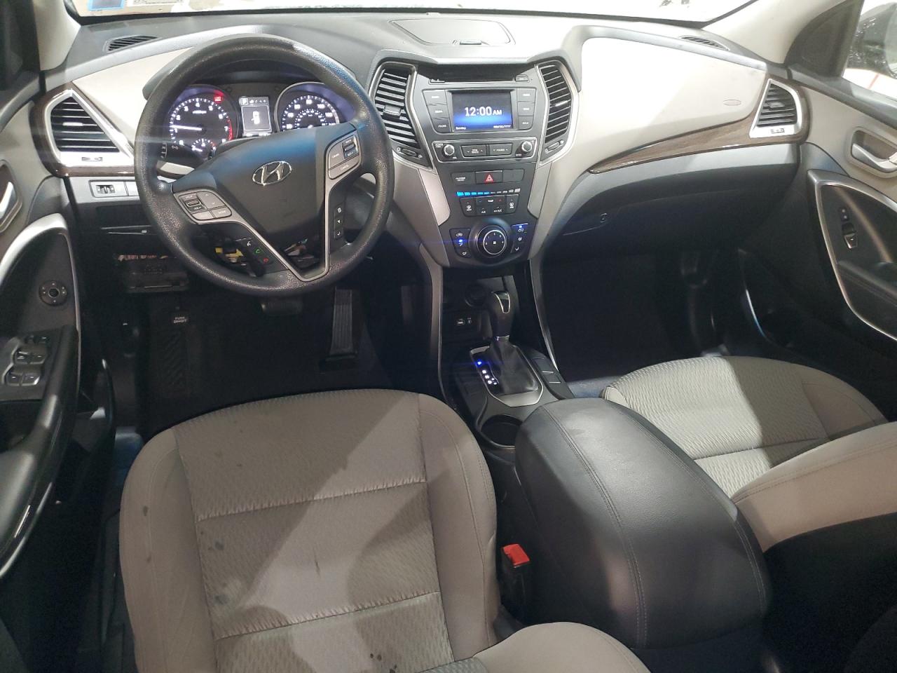2018 Hyundai Santa Fe - Image 8