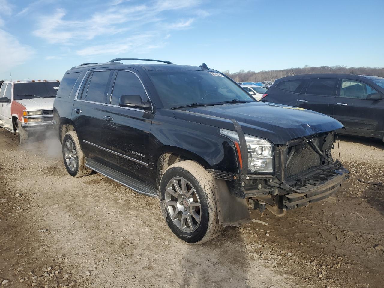 2015 GMC Yukon - Image 4