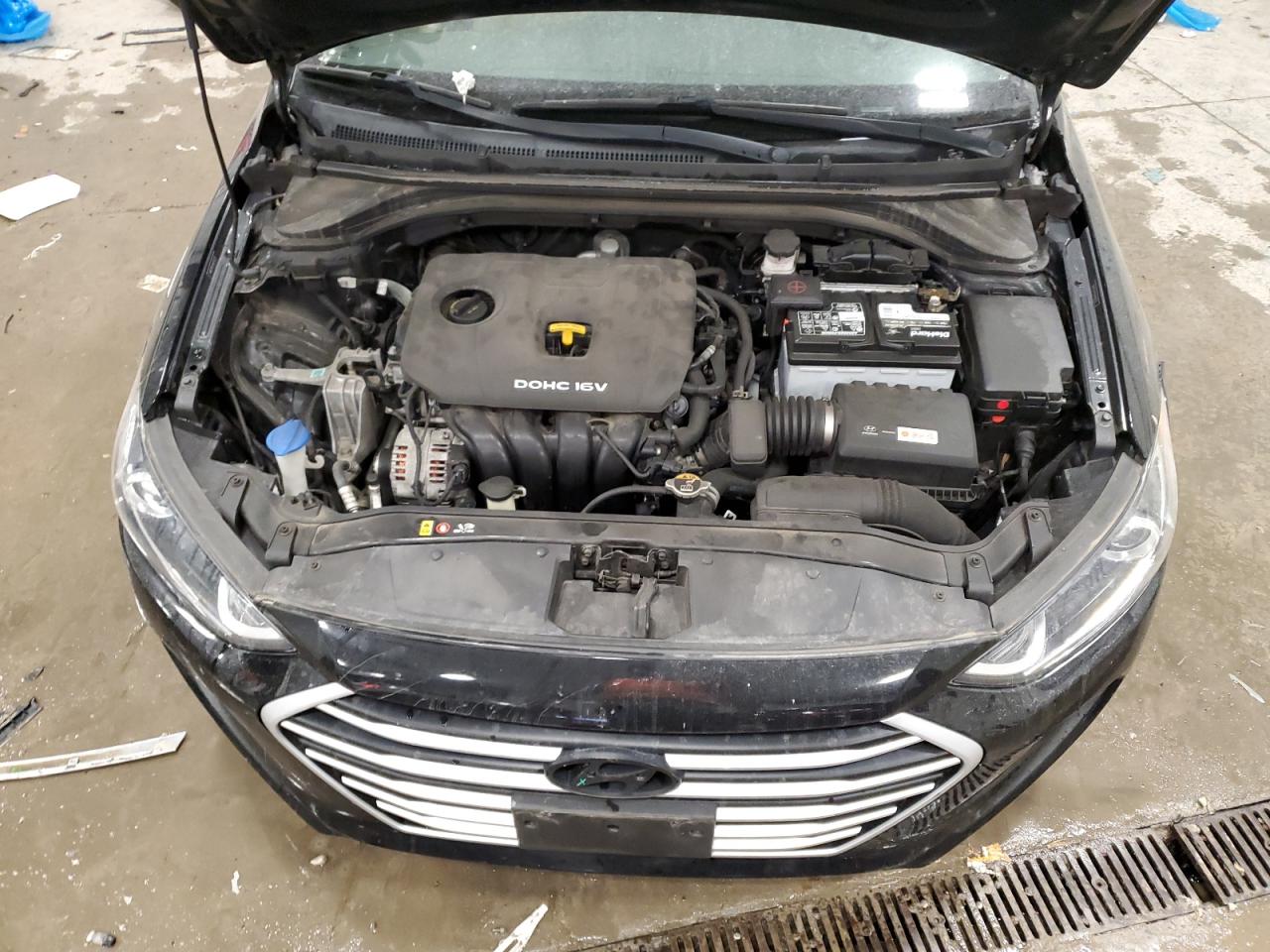 2017 Hyundai Elantra - Image 11