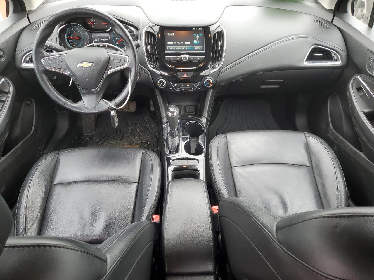 2017 Chevrolet Cruze - Image 8