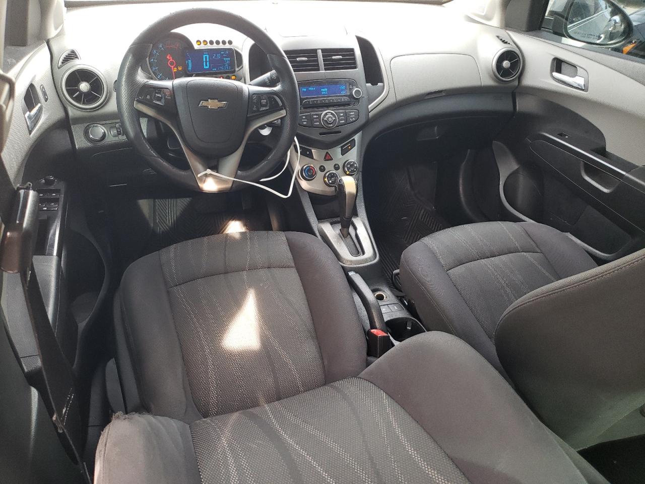 2014 Chevrolet Sonic - Image 8