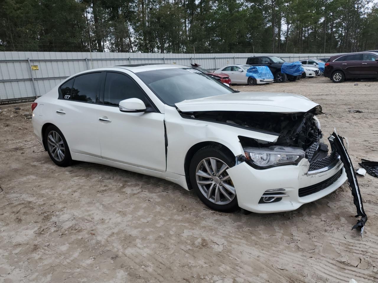 2015 Infiniti Q50 - Image 4