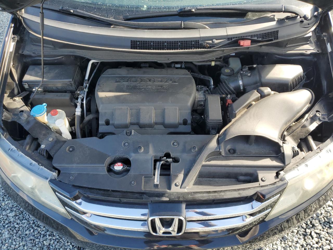 2015 Honda Odyssey - Image 14
