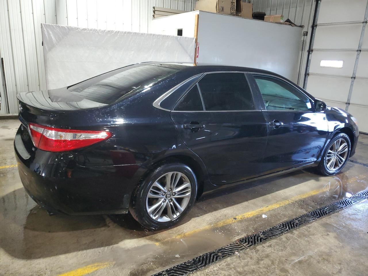 2016 Toyota Camry - Image 3