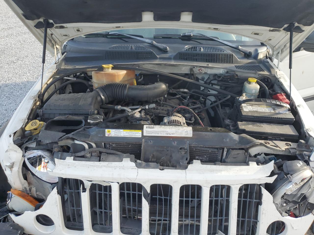 2007 Jeep Liberty (North America) - Image 13