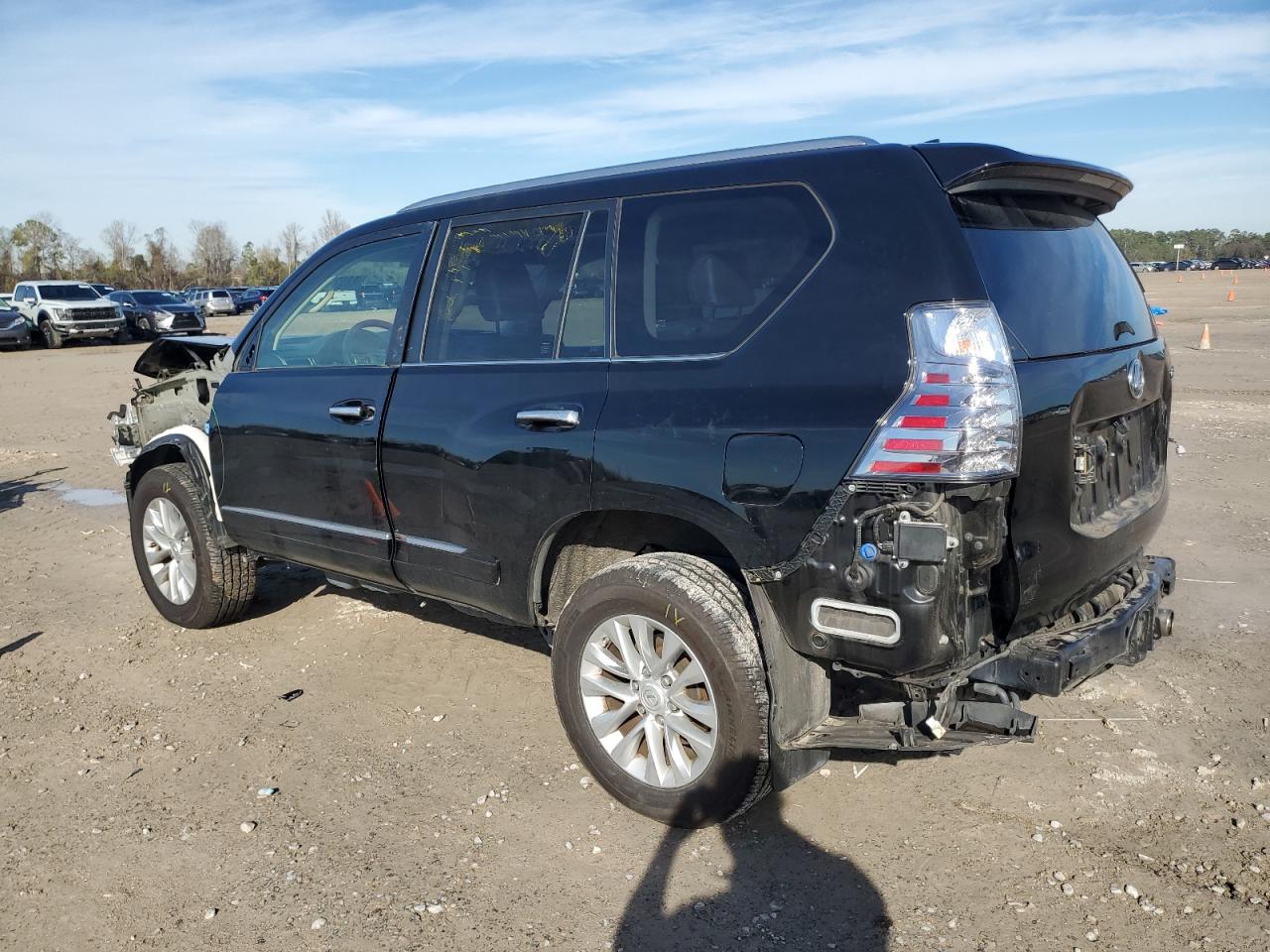 2017 Lexus GX - Image 2
