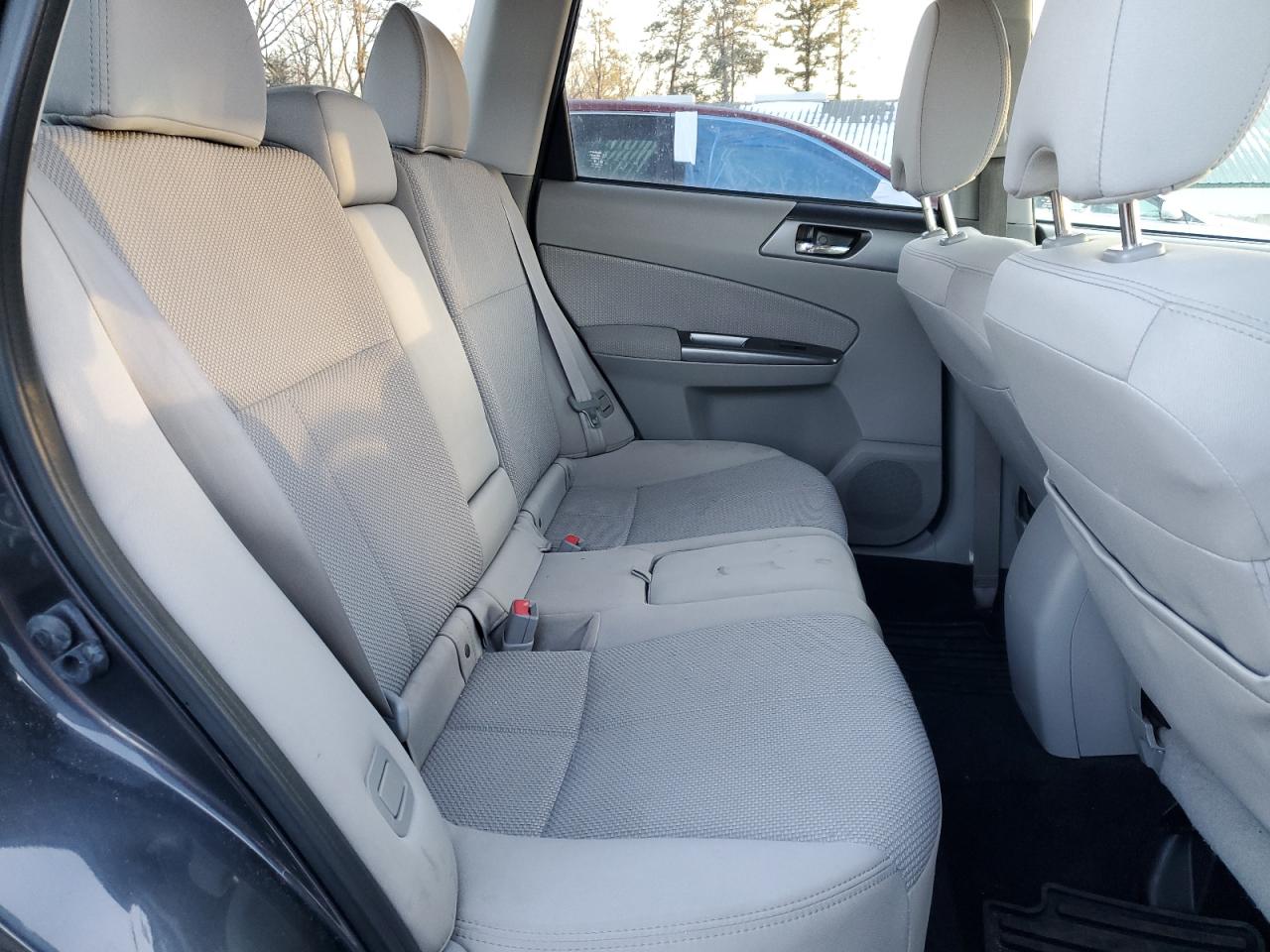 2013 Subaru Forester - Image 10