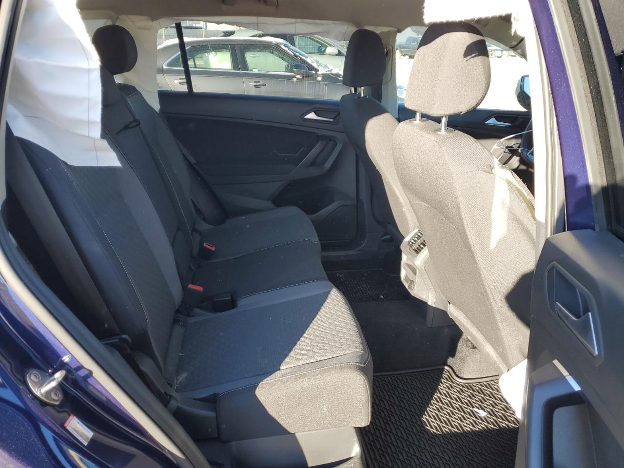 2021 Volkswagen Tiguan - Image 11