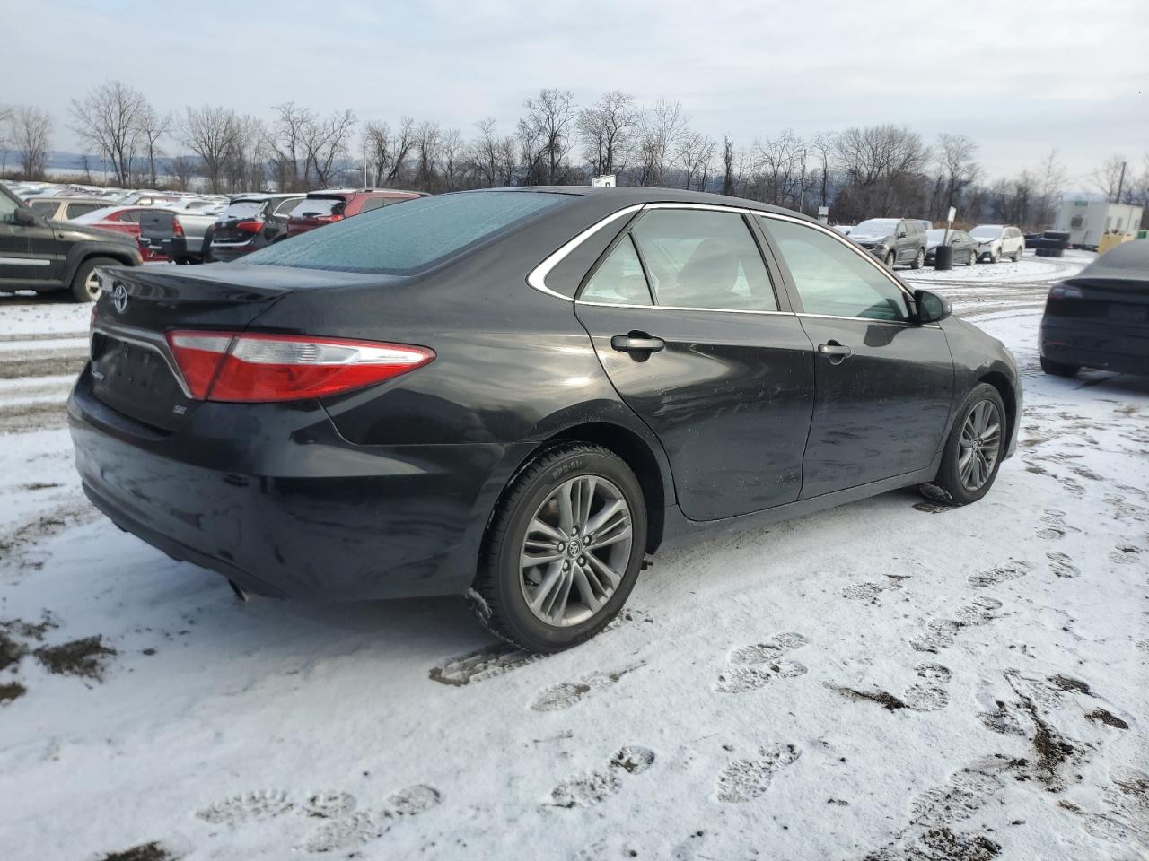2015 Toyota Camry - Image 3
