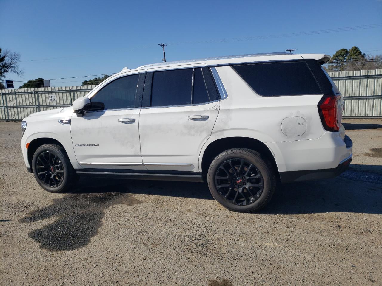 2022 GMC Yukon - Image 2