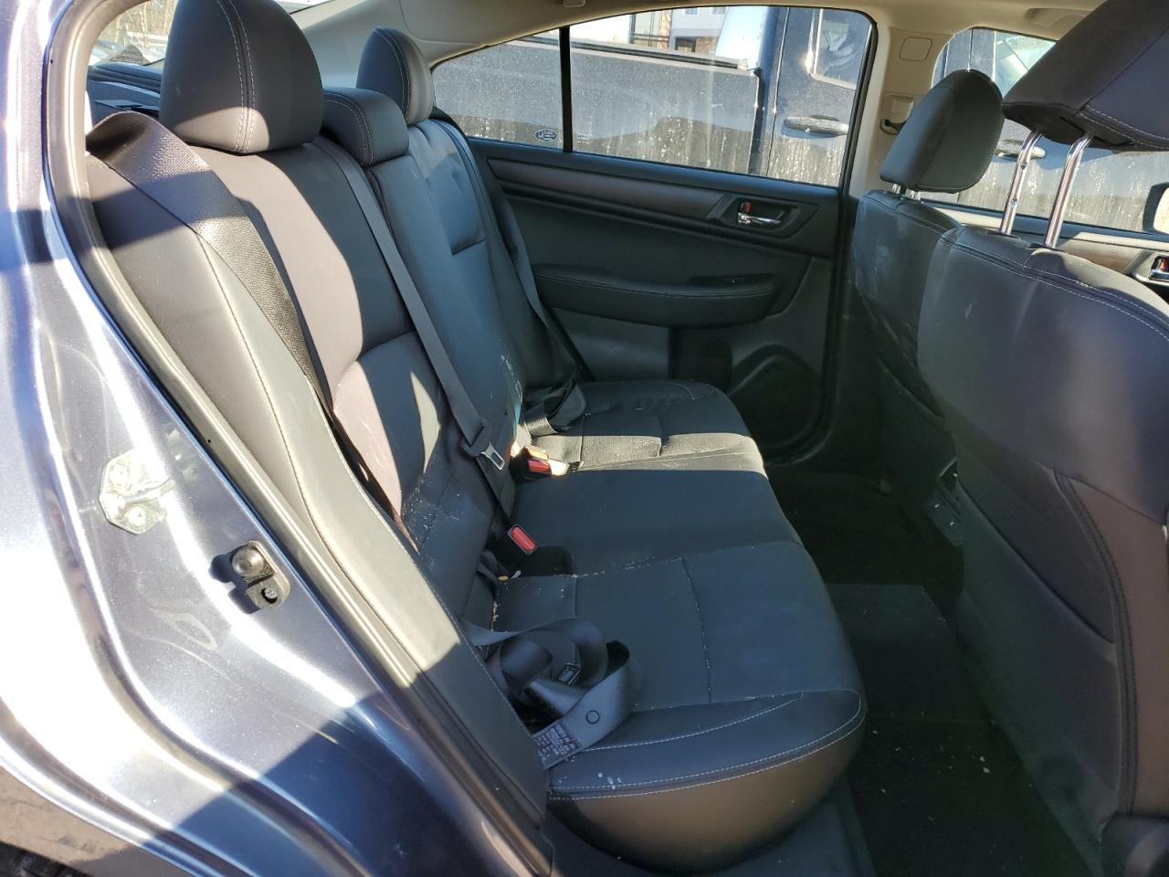 2017 Subaru Legacy - Image 10