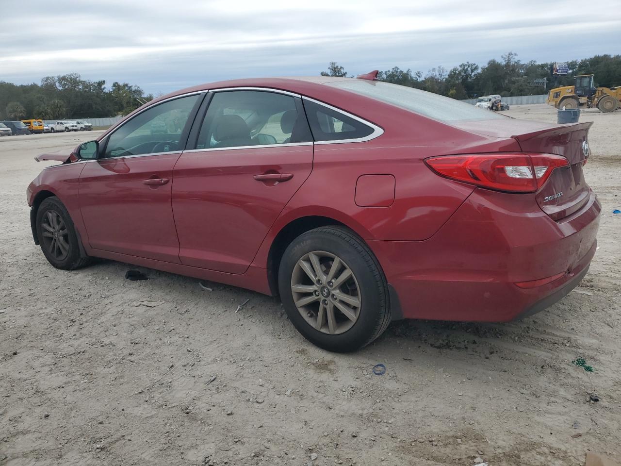 2015 Hyundai Sonata - Image 2