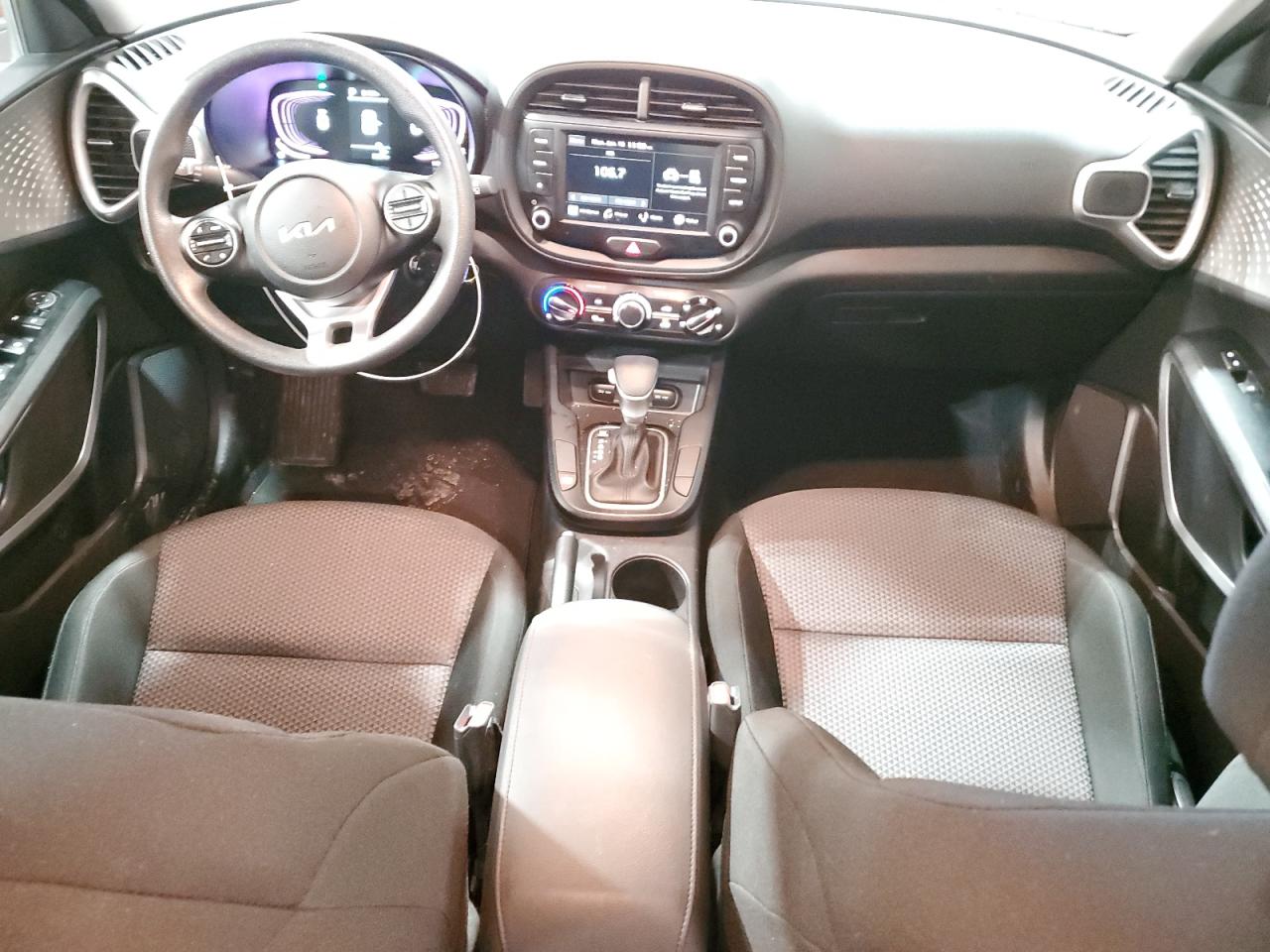 2024 Kia Soul - Image 8