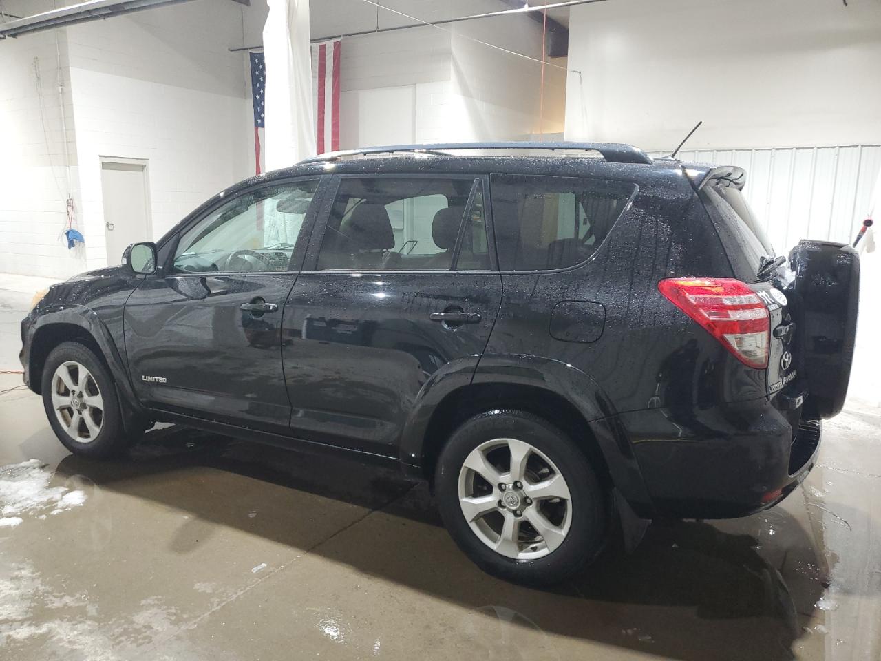 2010 Toyota RAV 4 - Image 2