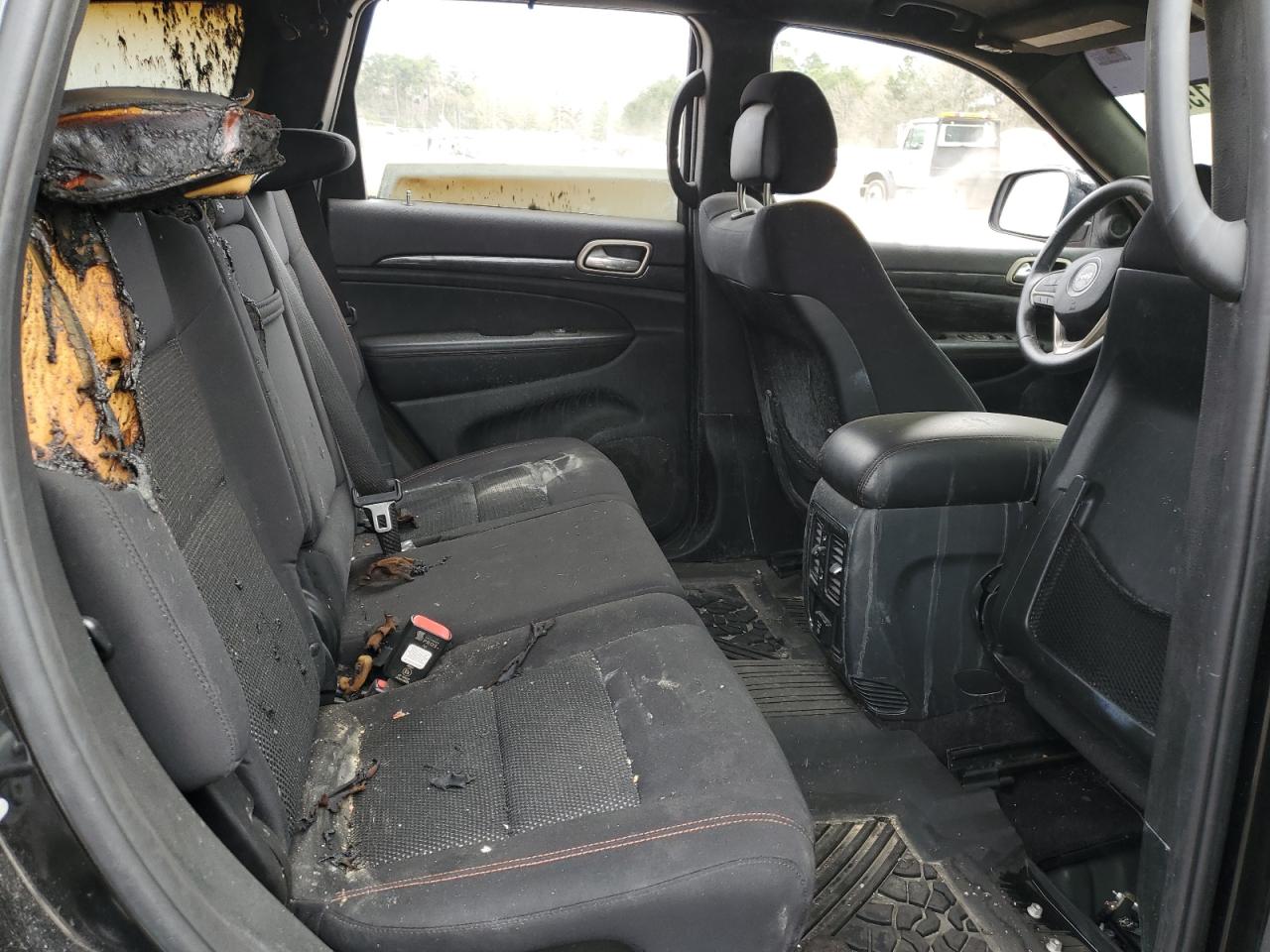 2016 Jeep Grand Cherokee - Image 11