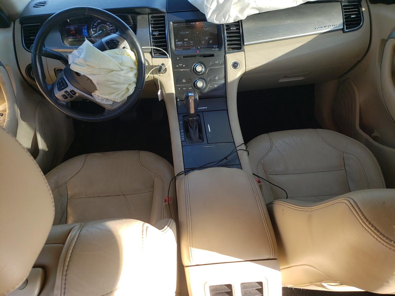 2014 Ford Taurus - Image 8