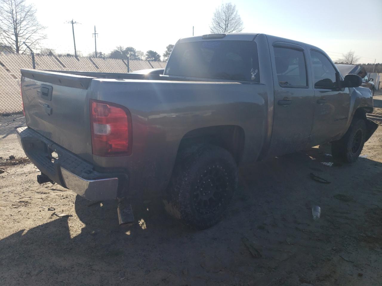 2009 Chevrolet Silverado - Image 3
