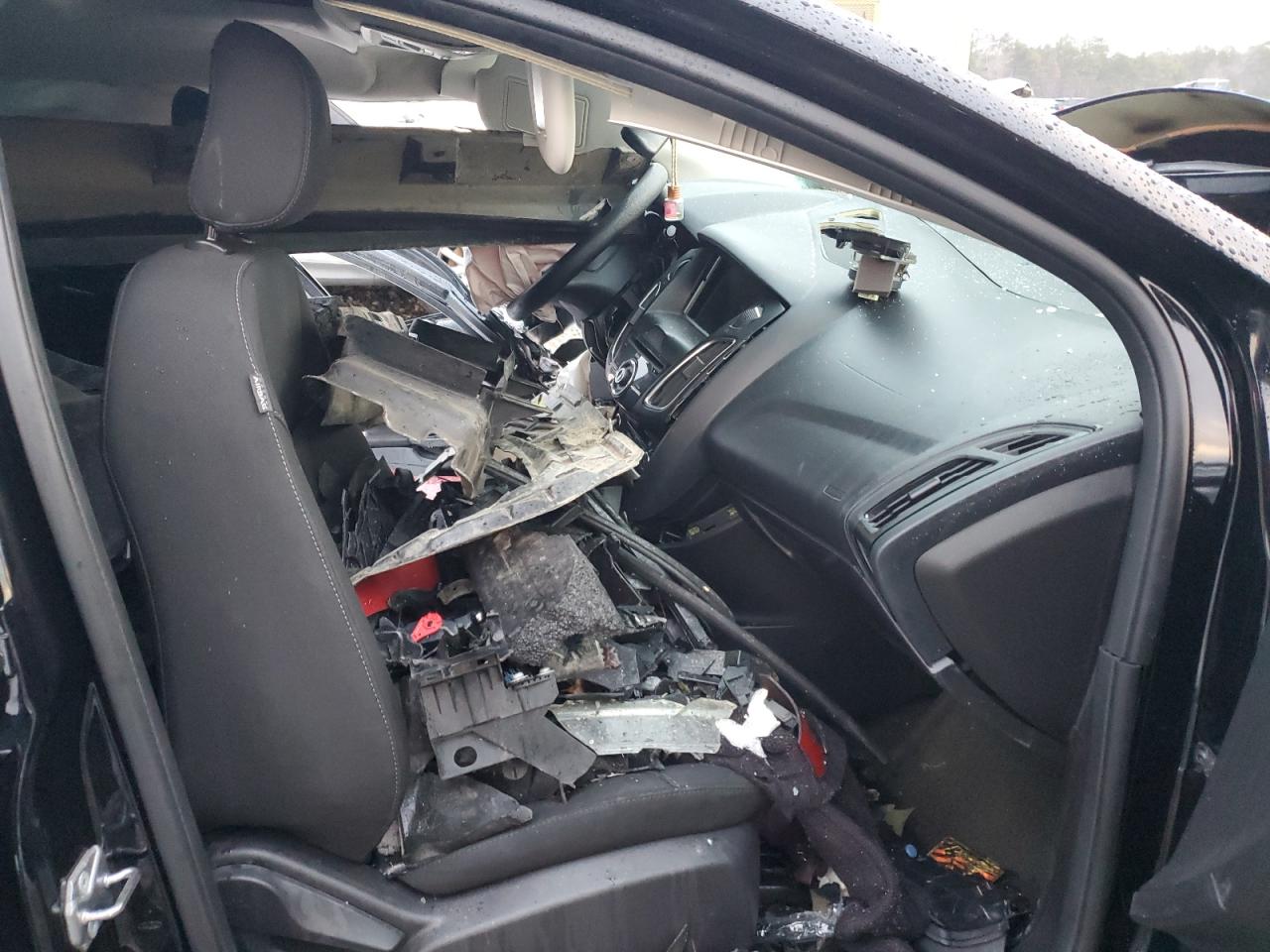 2018 Ford Focus Sel VIN: 1FADP3H26JL208619 Lot: 88091225