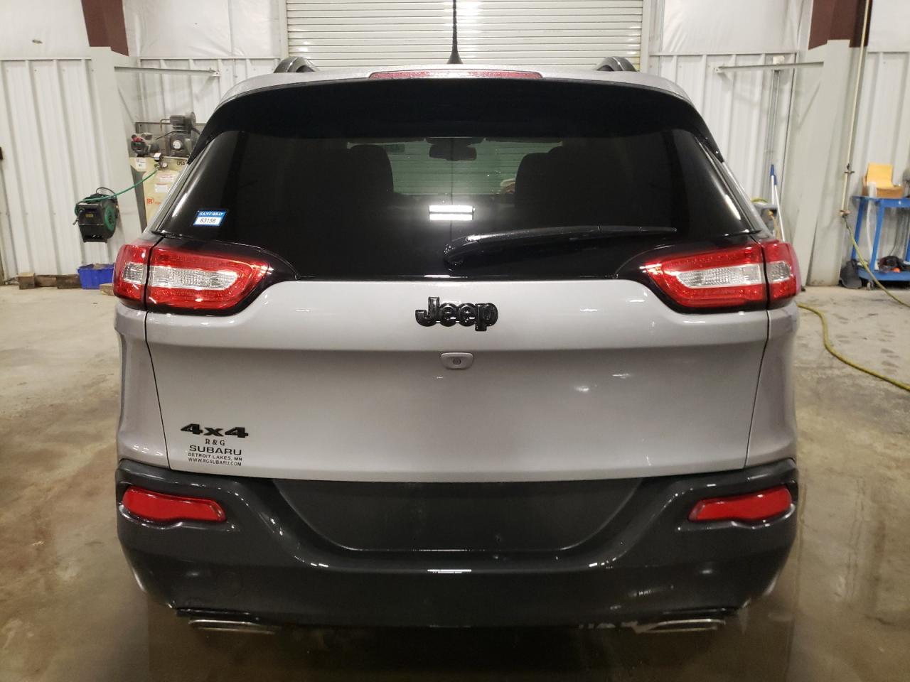 2016 Jeep Grand Cherokee - Image 6