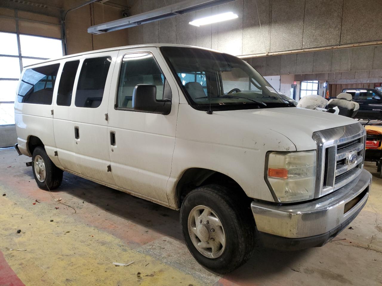 2008 Ford Econoline - Image 4