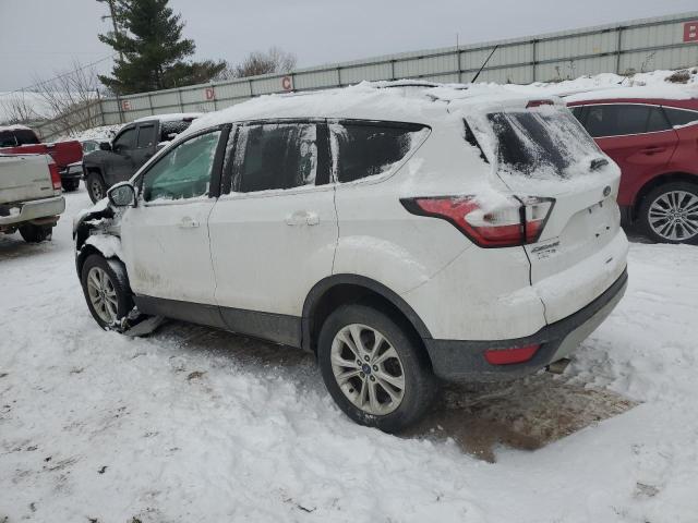 Паркетники FORD ESCAPE 2017 Белы