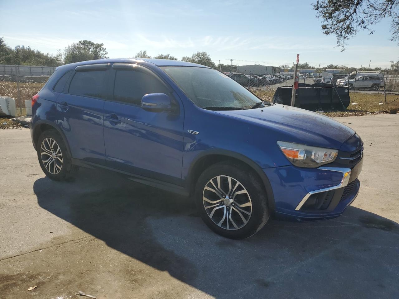 2019 Mitsubishi Outlander - Image 4