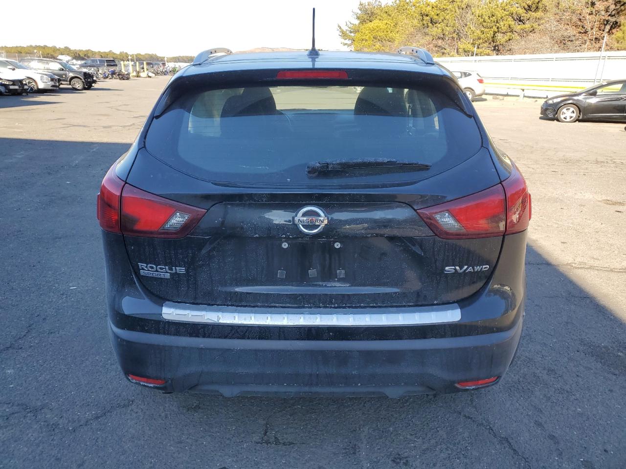 2017 Nissan Rogue - Image 6