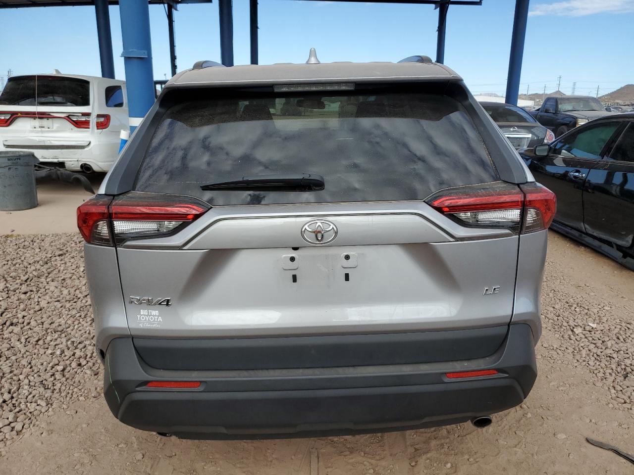 2021 Toyota RAV 4 - Image 6