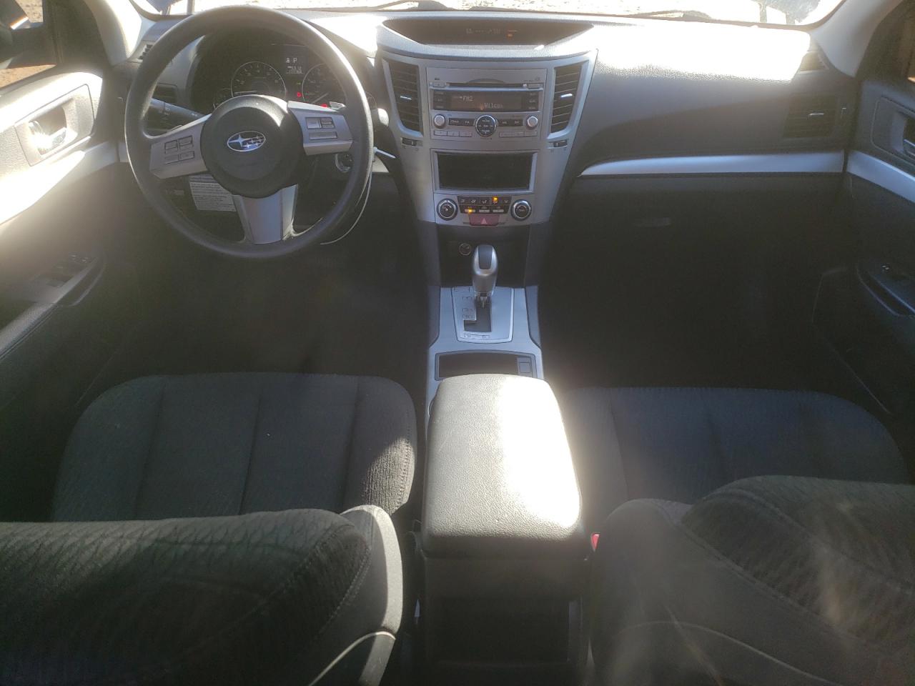 2011 Subaru Outback - Image 8