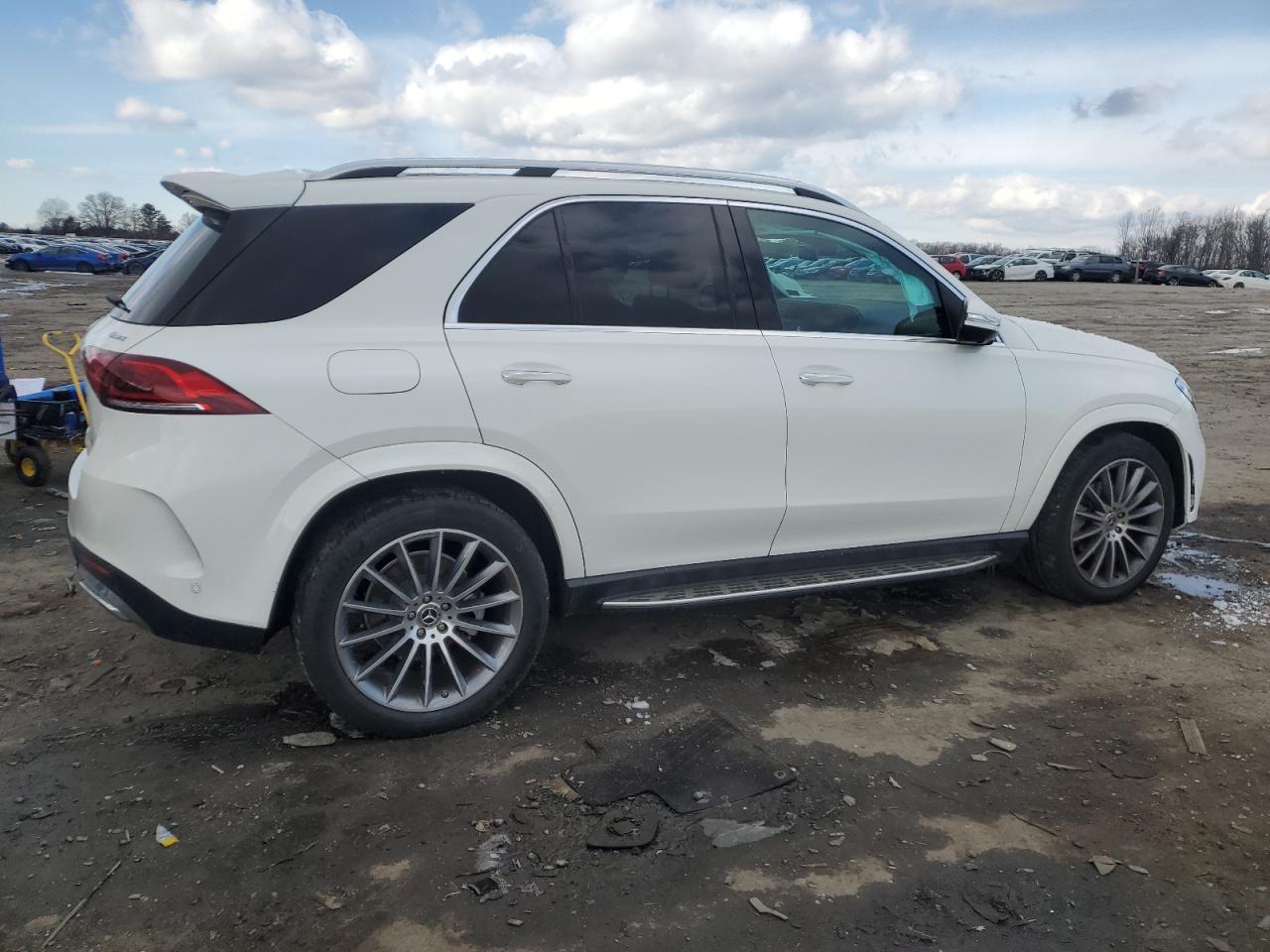 2021 Mercedes-Benz GLE - Image 3