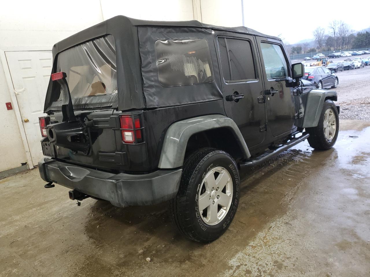 2012 Jeep Wrangler - Image 3
