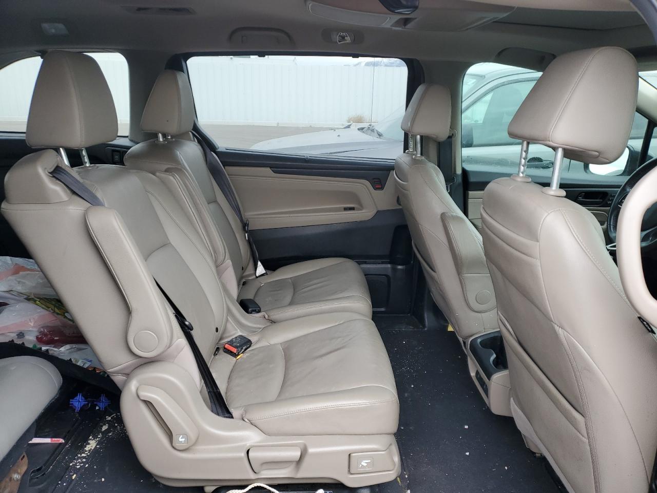 2018 Honda Odyssey - Image 10