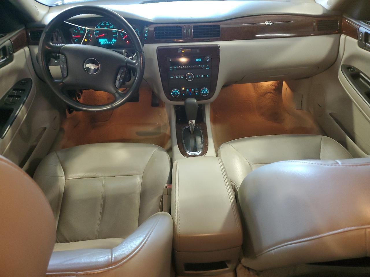 2010 Chevrolet Impala - Image 8